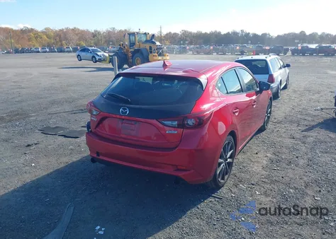 2018 Mazda Mazda3 Grand Touring z USA, uszkodzony, nr VIN 3MZBN1M35JM243383